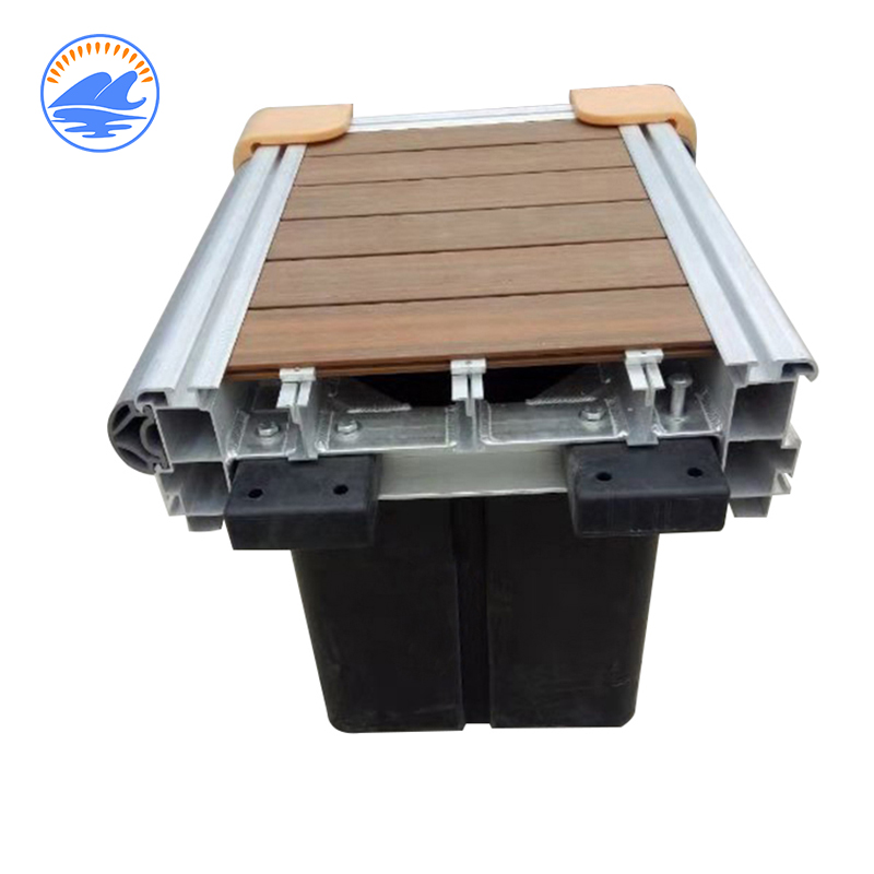 High Quality Boat Yacht Floating Dock Wood Dock Floats