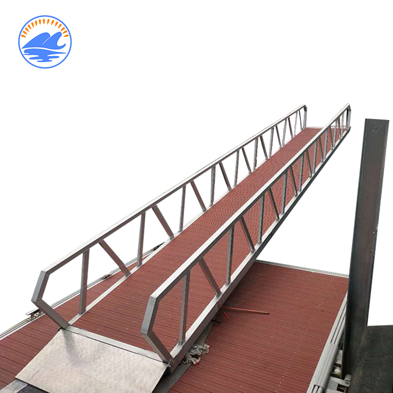 High Quality Boat Yacht Floating Dock Wood Dock Floats